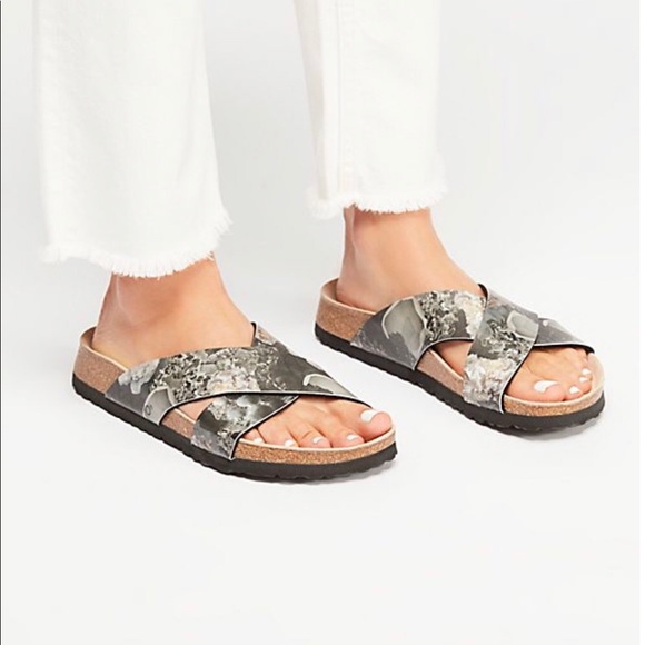 Birkenstock Shoes - Birkenstock Daytona Slip On Sandals